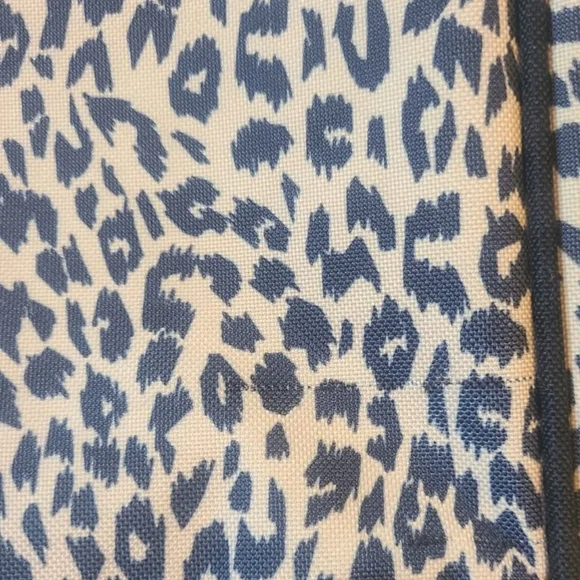 Volcom Leopard Print Laptop Messenger Bag - Picture 6 of 10